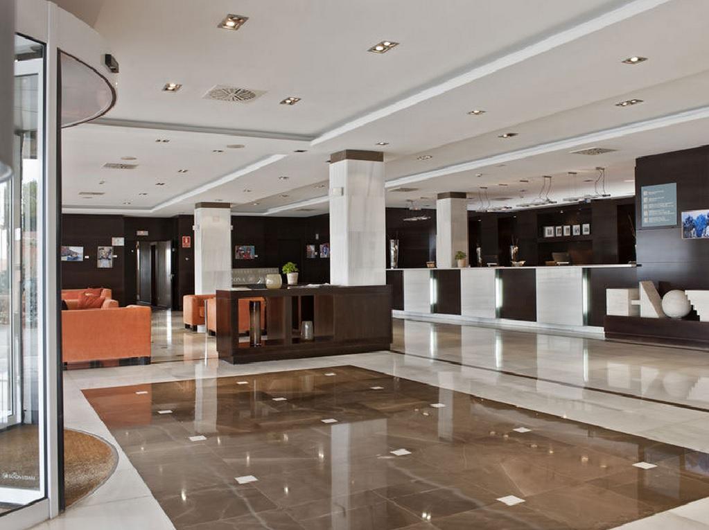 Отель Eurostars Толедо Интерьер фото